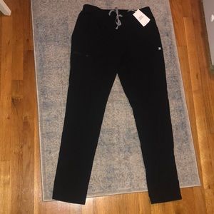 Black Figs Scrub Bottoms NWT